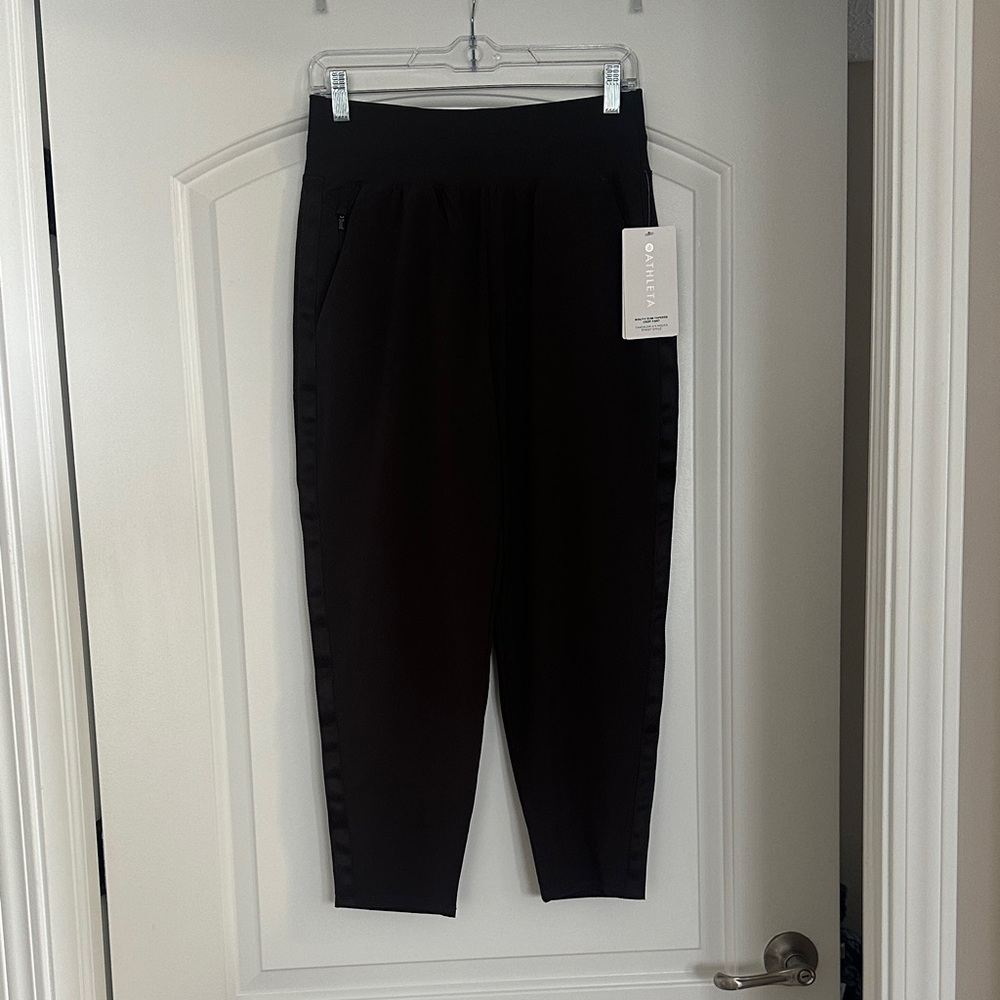 Athleta Nolita Slim Tapered Crop Pant